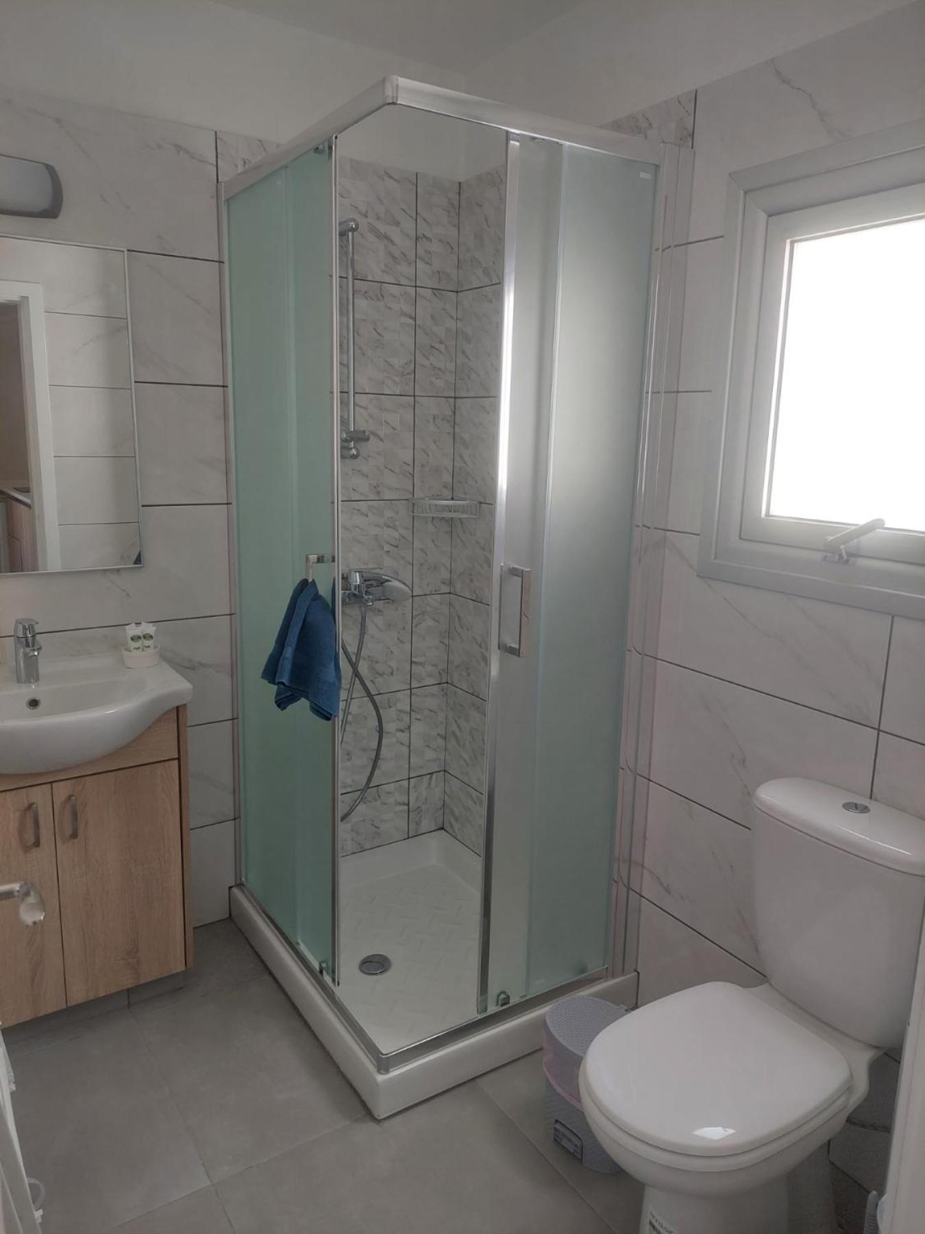 Green Bay Suites Протарас Екстер'єр фото